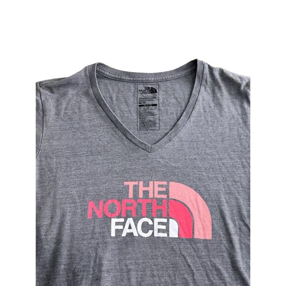 The North Face Gray V-Neck Tee Sz Medium Slim Fit Short Sleeve Top Outdoors - Picture 3 of 6